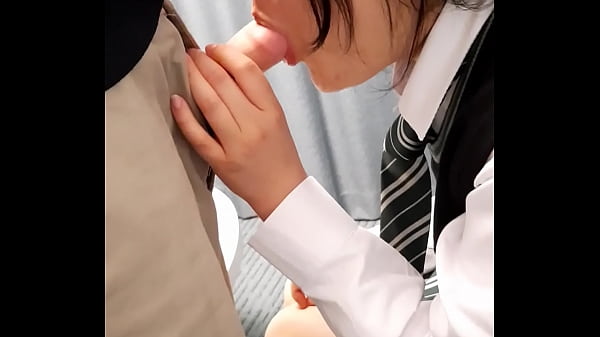Beijing Dom: Chinese slave sucks white cock